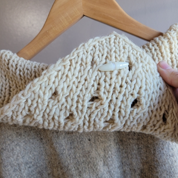 Artisan Made Wool Blanket Poncho - Picture 6 of 12